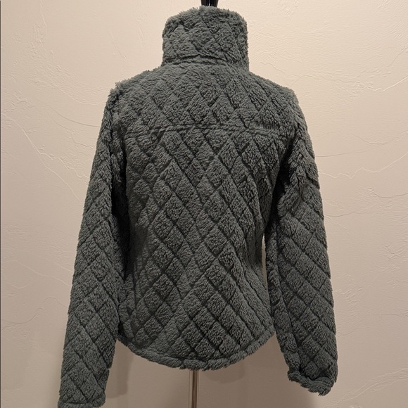 New, without tags ladies green Marmot jacket. - Picture 5 of 11